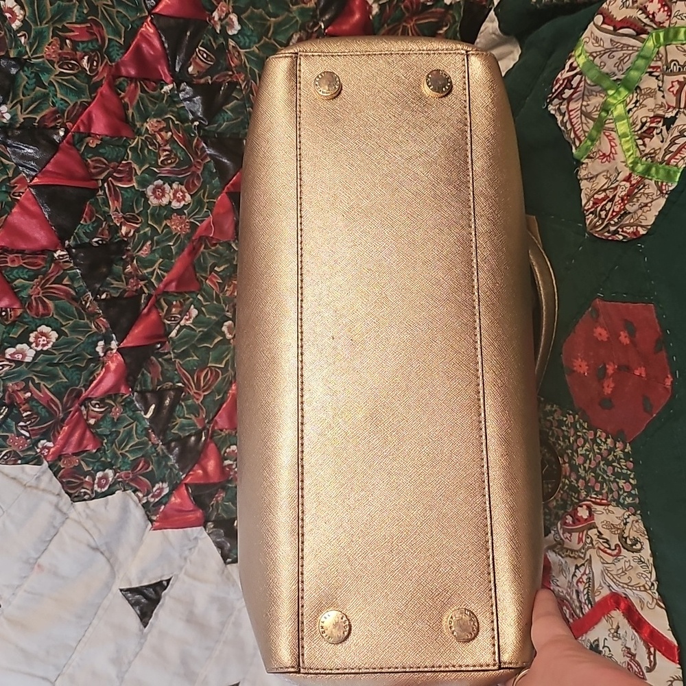 Michael Kors Susannah Metallic Gold Tote - Picture 6 of 10